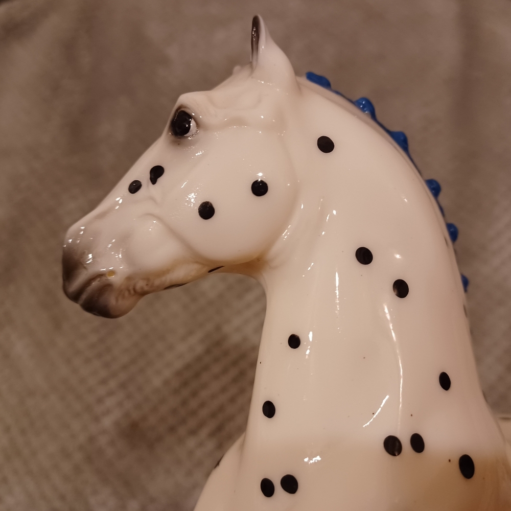 Breyer Triton - Picture 7 of 16